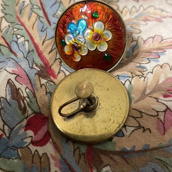 đť…şmade in Japan Vintage Enamel Floral Earrings - Picture 3 of 4